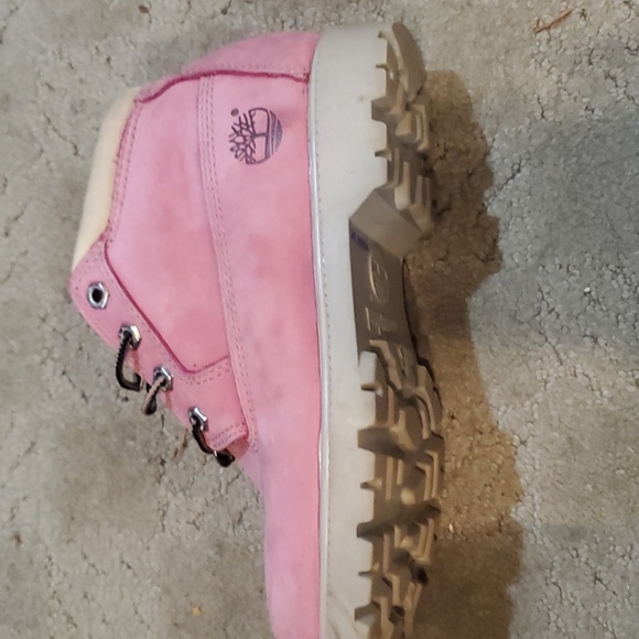 Pink Women's Timberland Nellie chuck boots. 6.5 - Picture 3 of 8